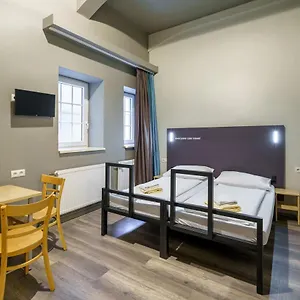  Hostel A&o Hauptbahnhof Avusturya