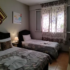  Konukevi De Rada Arnavutluk