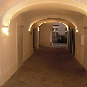 Living Center Apartmán